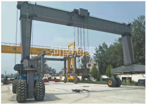 罗马尼亚-液压轮胎提梁机-YTL70t-16m