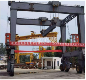 泰国-液压轮胎提梁机-YTL100+100t-13.1m